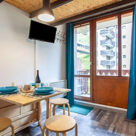 Daire Rond Point Des Pistes - Val Claret-19 By Interhome *